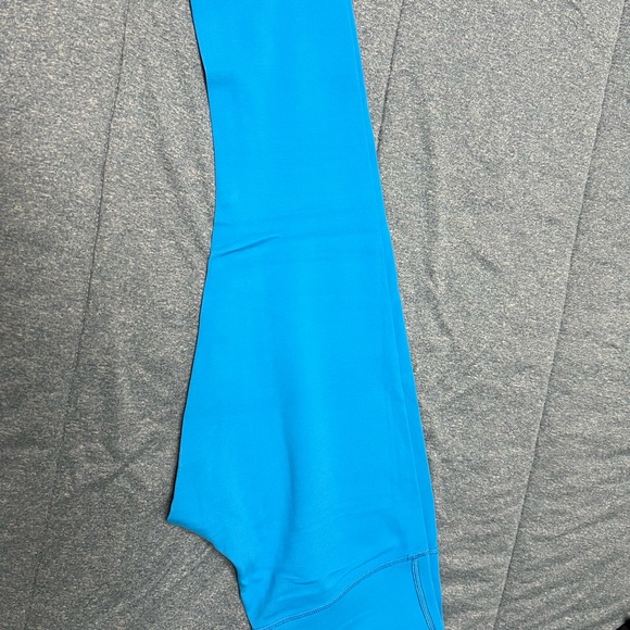 lululemon Rare Wunder Under Reversible Crop Leggings in Blue Size 6 - Picture 3 of 5